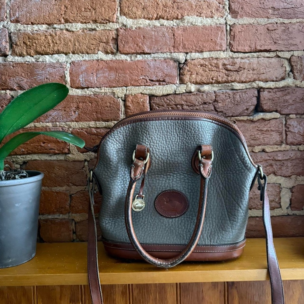 SOLD Classic Brown Leather Vintage Dooney & Bourke Crossbody